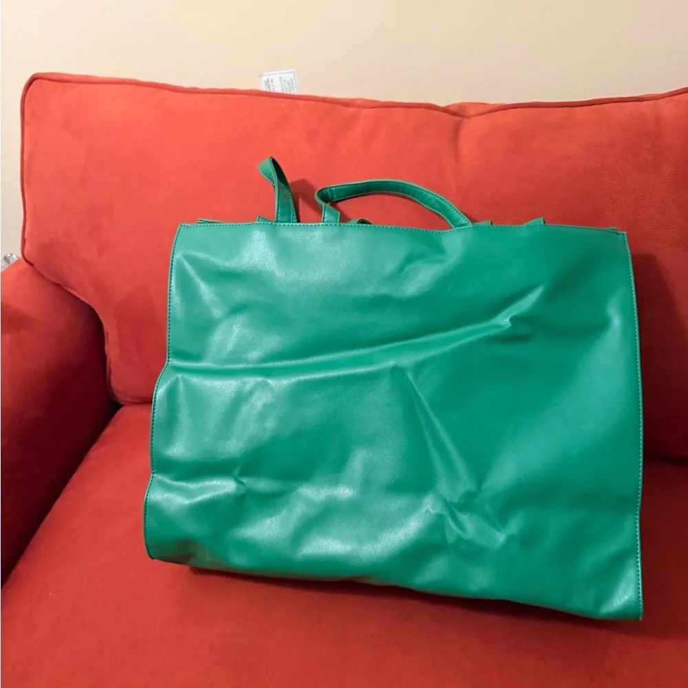 Telfar Emerald Green Tote Bag - Picture 2 of 4